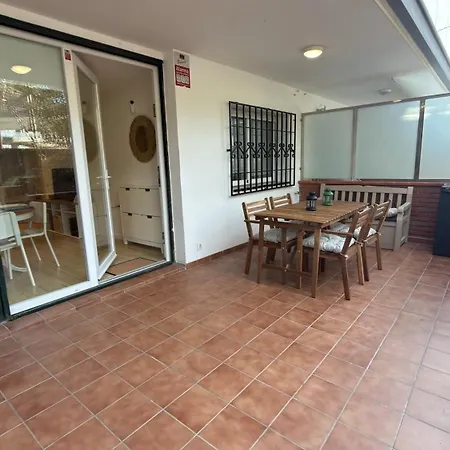Cozy Three-bedroom By The * Castelldefels